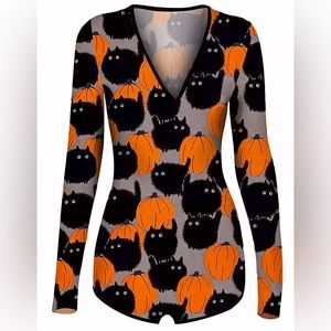 Halloween Pumpkin Cat Buttoned Flap One-Piece Pajamas/Romper Size Small